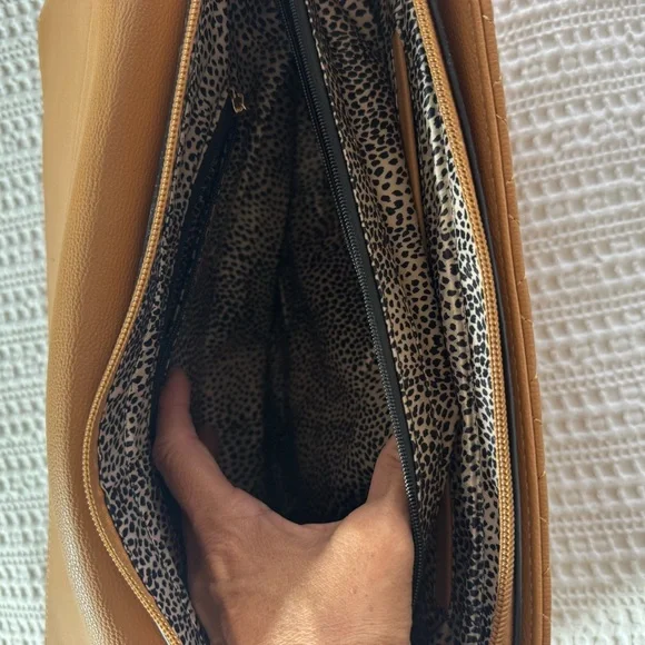 Tan Quilted Shoulder Bag with Gold Chain - Picture 9 of 12